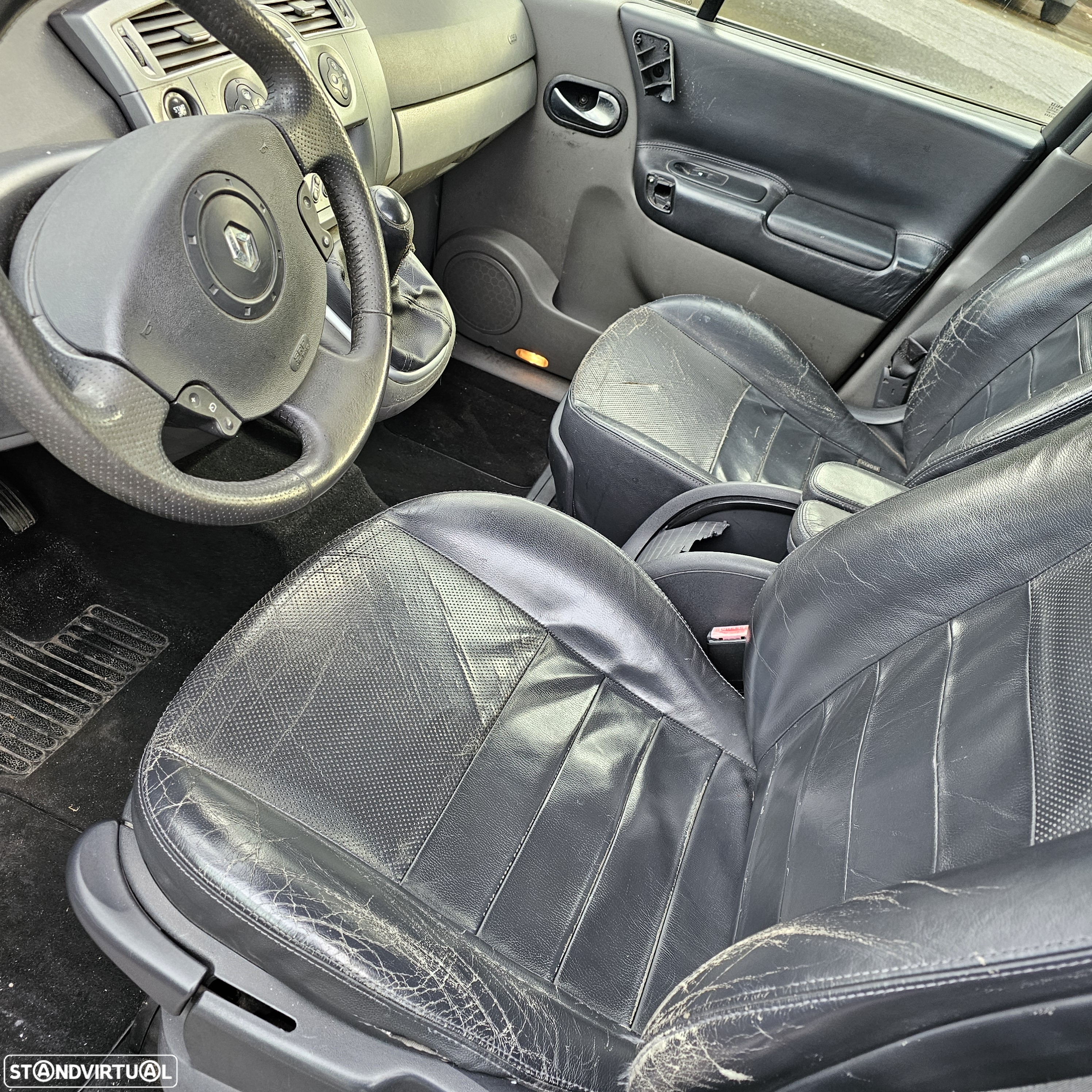 Renault Grand Scénic 1.5 dCi Confort Privilège - 4