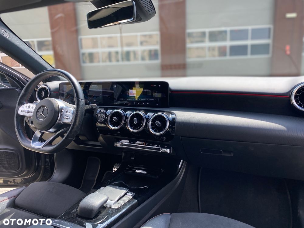 Mercedes-Benz Klasa A 250 e PHEV AMG Line 8G-DCT - 18