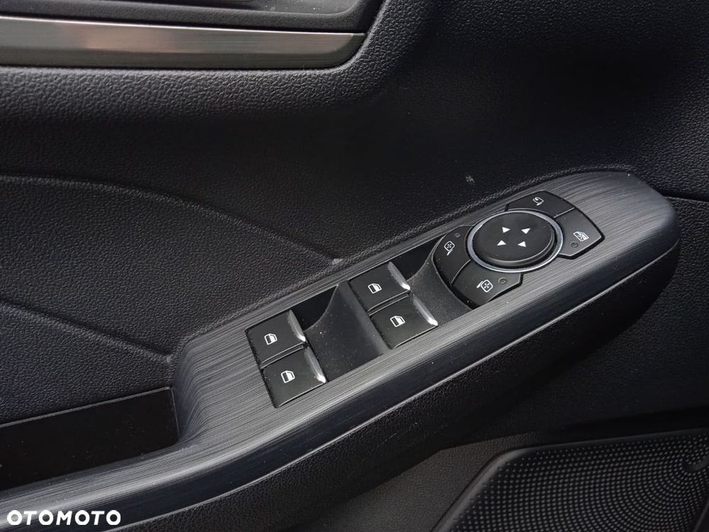 Ford Kuga - 29