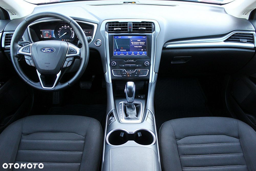Ford Mondeo SW 2.0 Hybrid Trend - 10