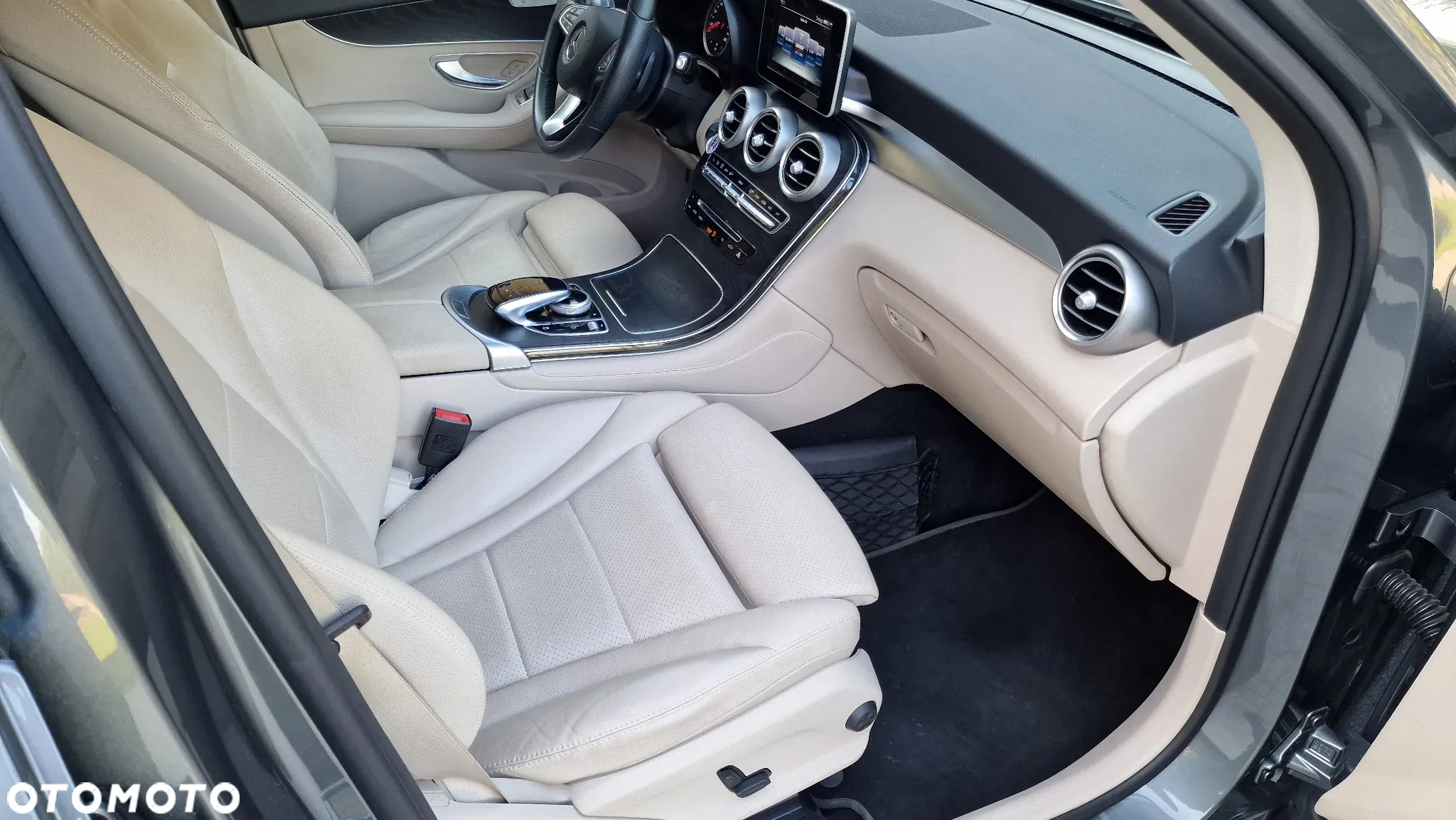 Mercedes-Benz GLC 220 d 4-Matic - 29