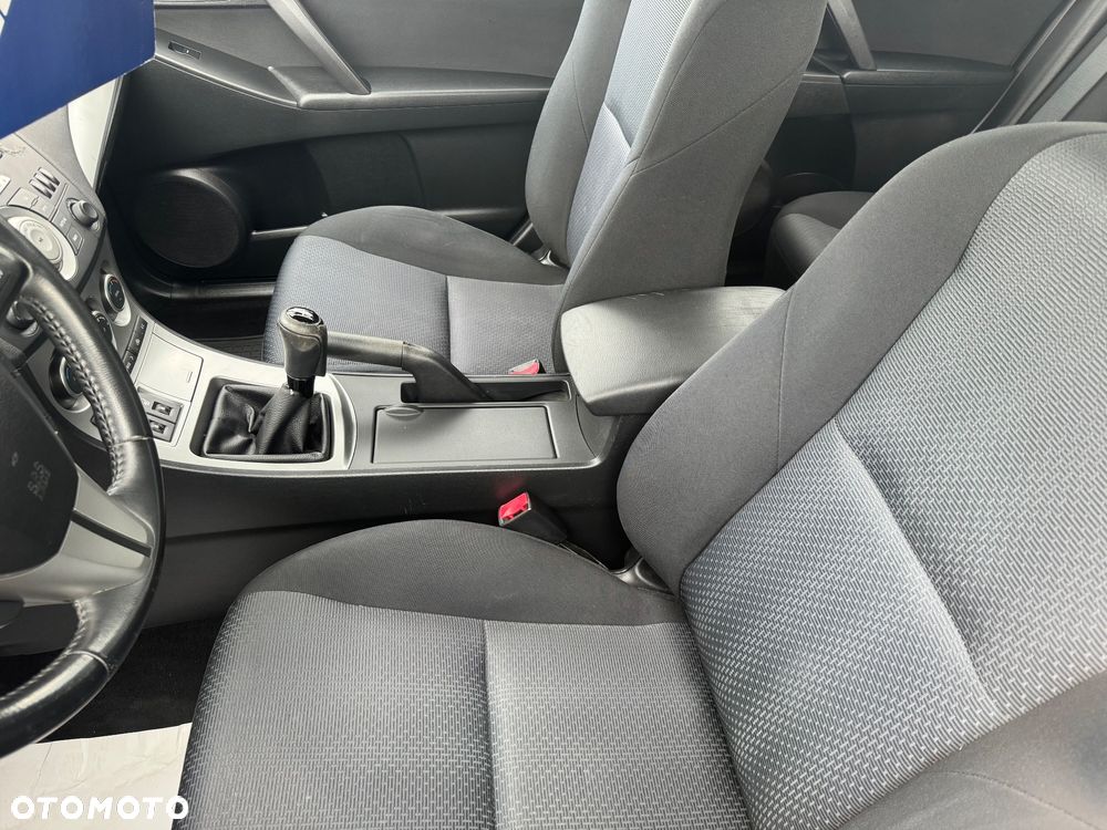 Mazda 3 - 5