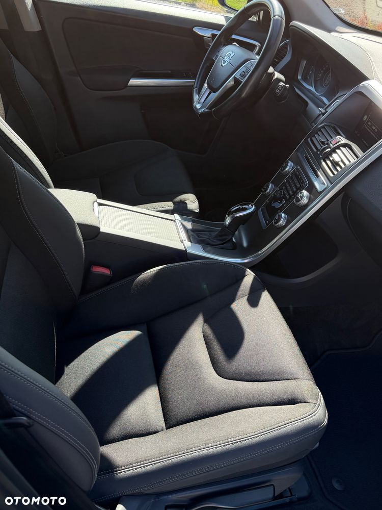 Volvo XC 60 D3 Geartronic Edition Pro - 28