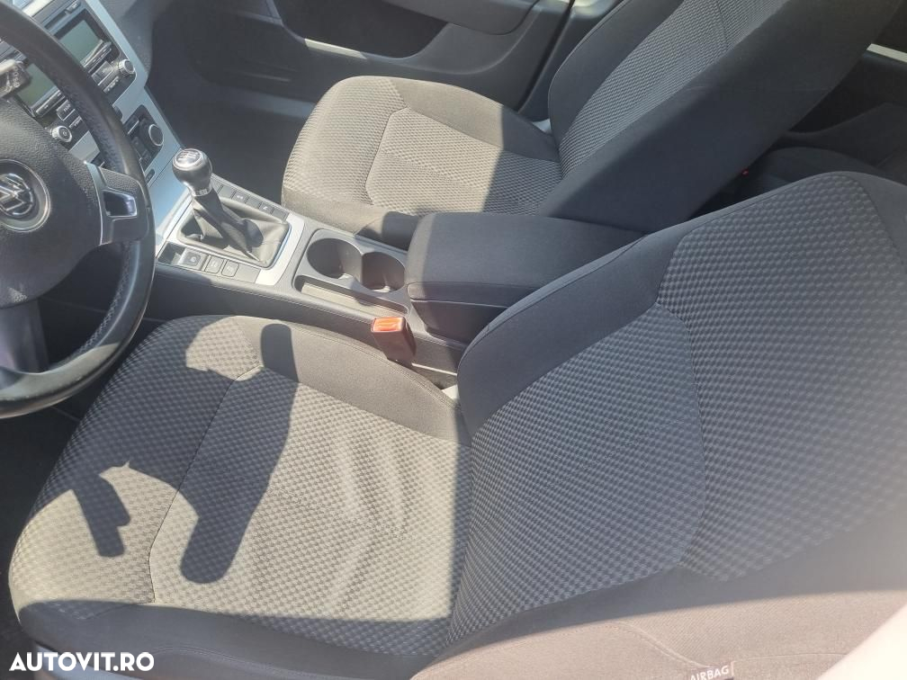 Volkswagen Passat Variant 1.6 TDI BlueMotion Technology Comfortline - 8