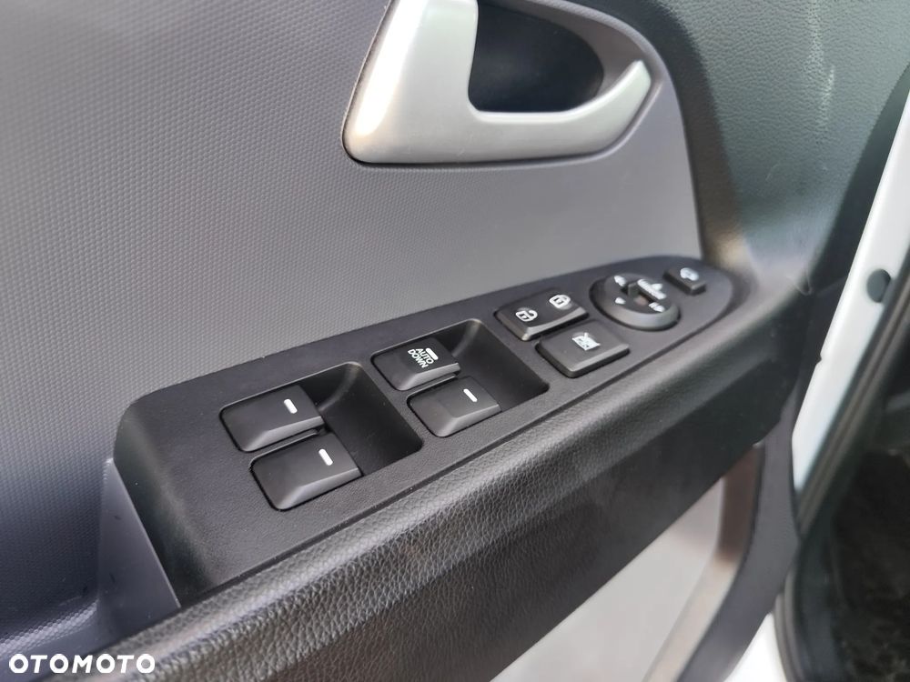 Kia Sportage 1.6 GDI Business Line M 2WD - 11