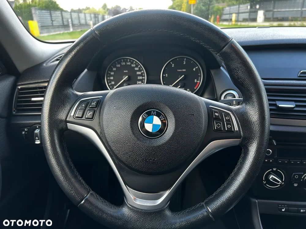BMW X1 sDrive16d xLine - 12
