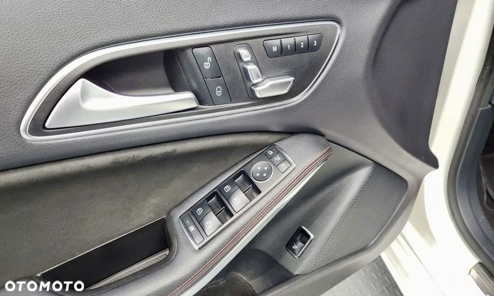 Mercedes-Benz CLA - 17