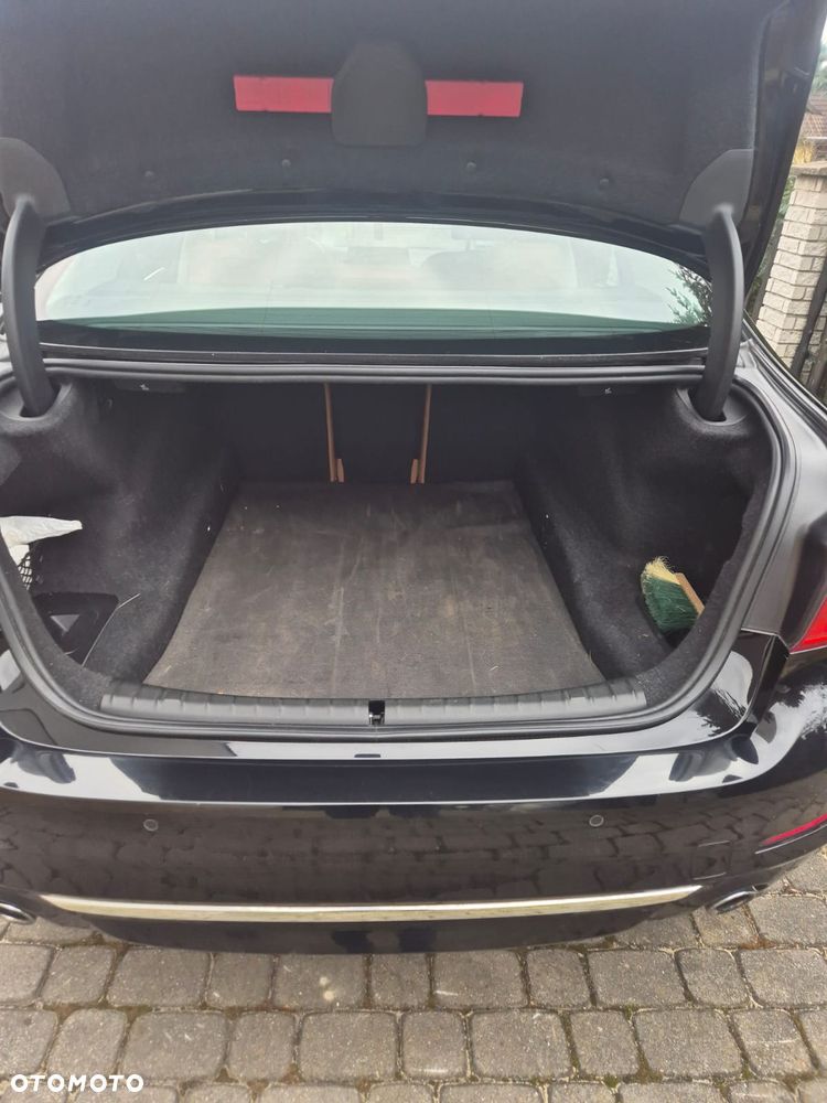 BMW Seria 5 530i xDrive Luxury Line - 11