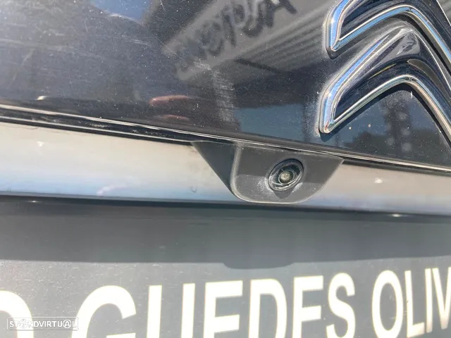 Citroën C4 1.2 PureTech Shine Pack EAT8 - 9