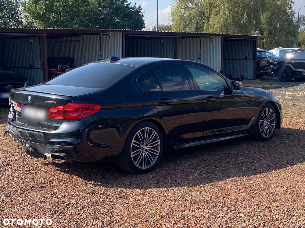 BMW Seria 5 M550i xDrive sport - 4