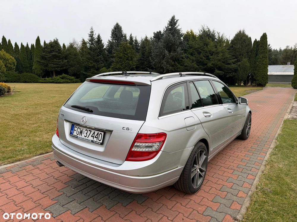Mercedes-Benz Klasa C 220 CDI DPF Elegance - 14