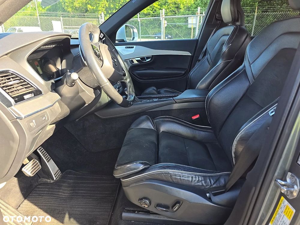 Volvo XC 90 - 13