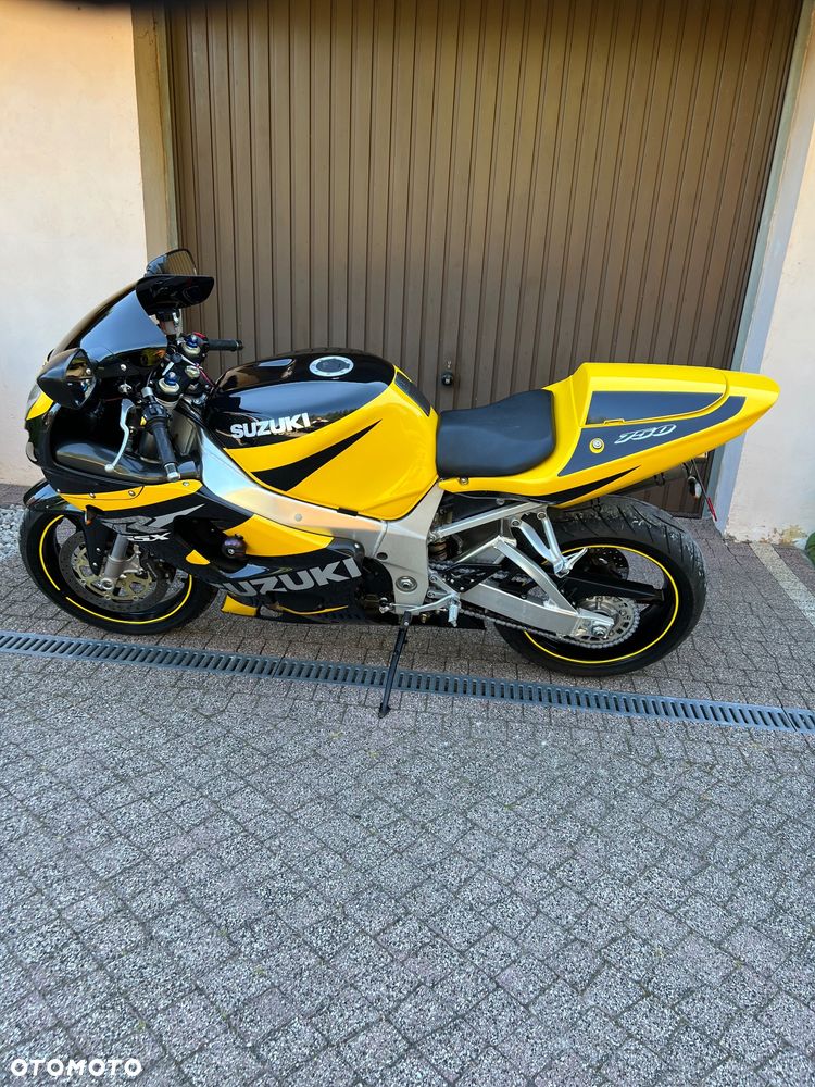 Suzuki GSX-R - 23