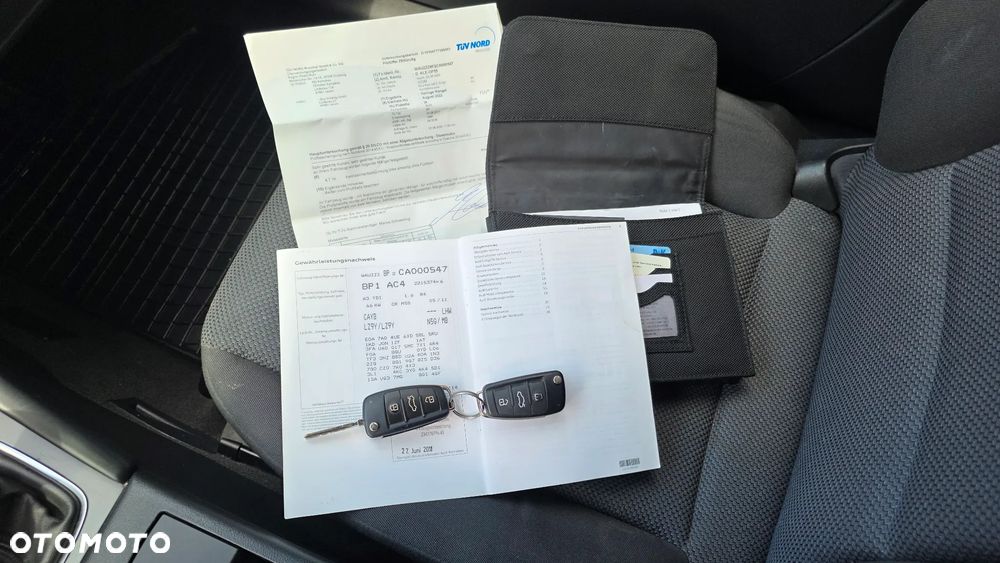 Audi A3 3-drzwiowe 1.6 TDI DPF Attraction - 37