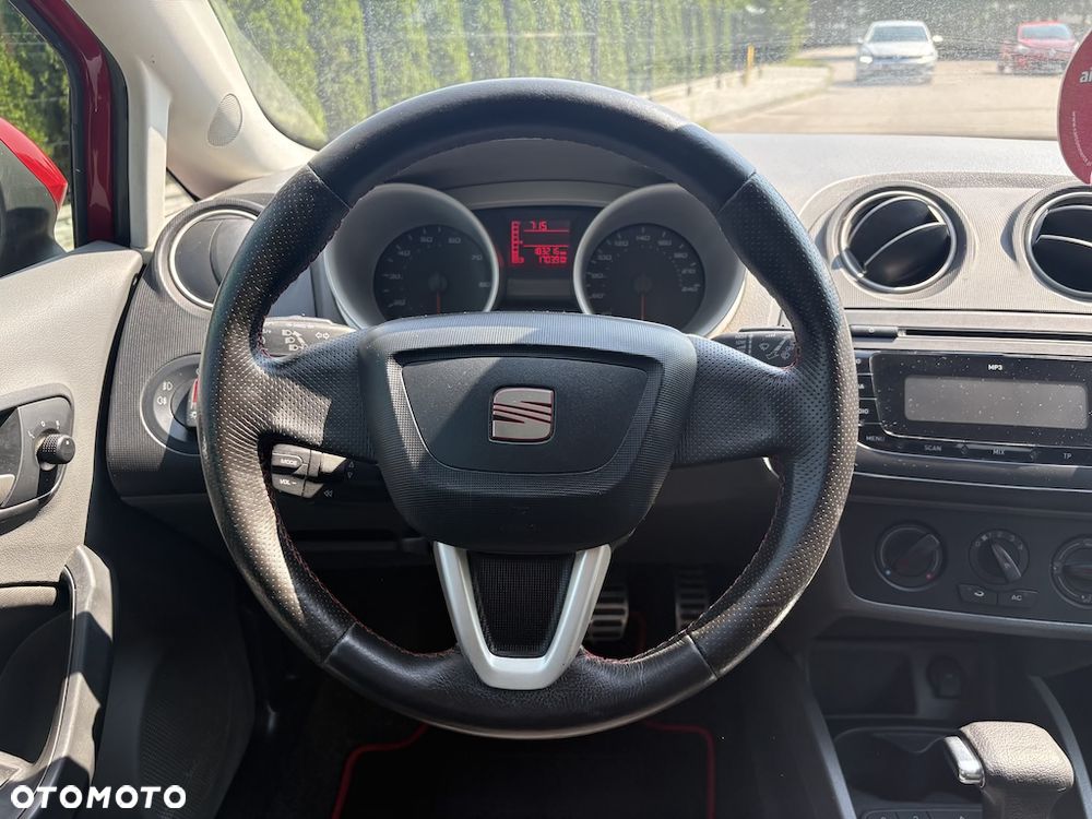 Seat Ibiza SC 1.6 16V DSG Sport - 14
