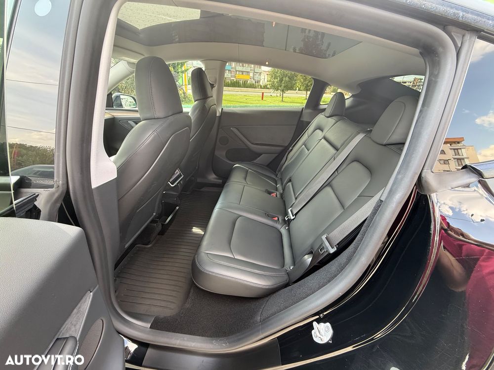 Tesla Model Y Performance - 14