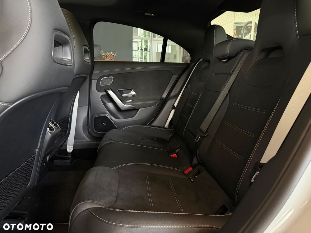 Mercedes-Benz CLA 200 Edition 1 7G-DCT - 14