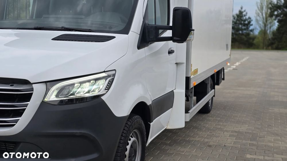 Mercedes-Benz SPRINTER 319 CDI 907 MAXI ❗️❗️ / AUTOMAT / ŁOPATKI / PODUSZKI PNEUMATYCZNE / KONTENER 10EP JEGGER / FULL OPCJA  / LEDY / XENON / WEBASTO / KONTENER MEBLOWY / RAMA / LAWETA / SALON POLSKA ❗❗ - 24