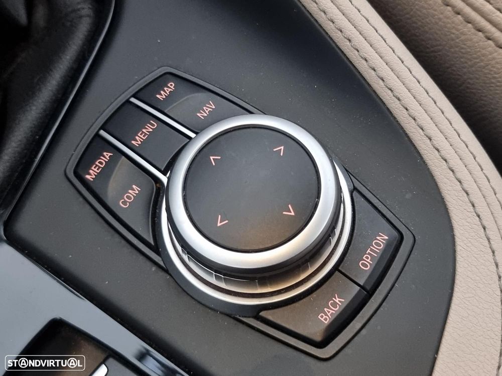 BMW X1 25 e xDrive xLine - 43