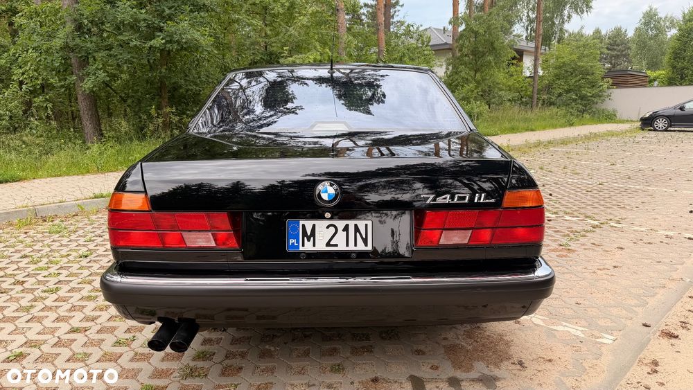 BMW Seria 7 - 37