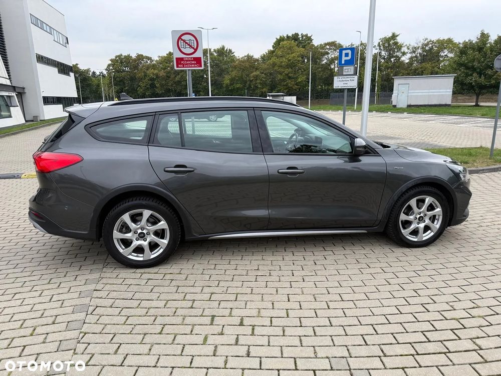 Ford Focus 1.0 EcoBoost Active - 19