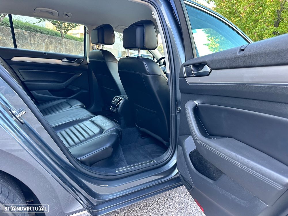 VW Passat Variant 2.0 TDi Highline DSG - 46