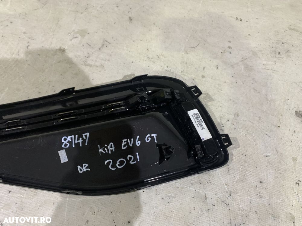 Grila dreapta bara fata, Kia EV6 GT, 2022, 2023, 2024, 2025, cod origine OE 86596-CV200. - 3