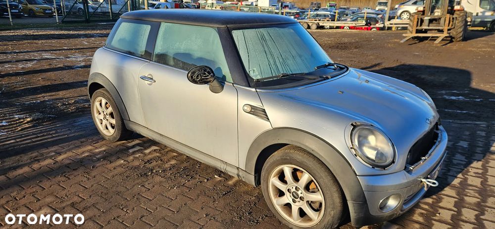 MINI Cooper 50 Camden - 4