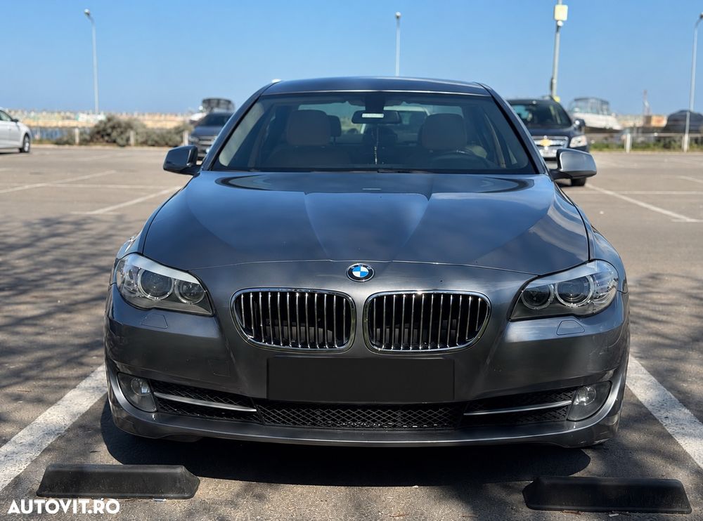 BMW Seria 5 520d xDrive - 1