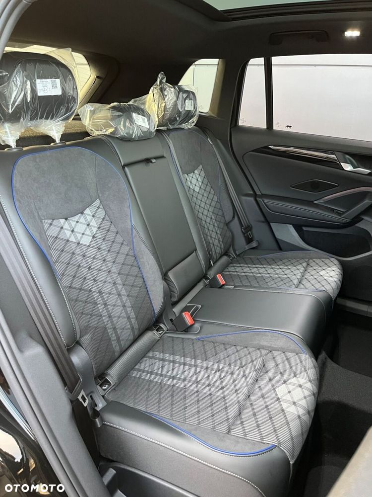 Volkswagen Tiguan - 11