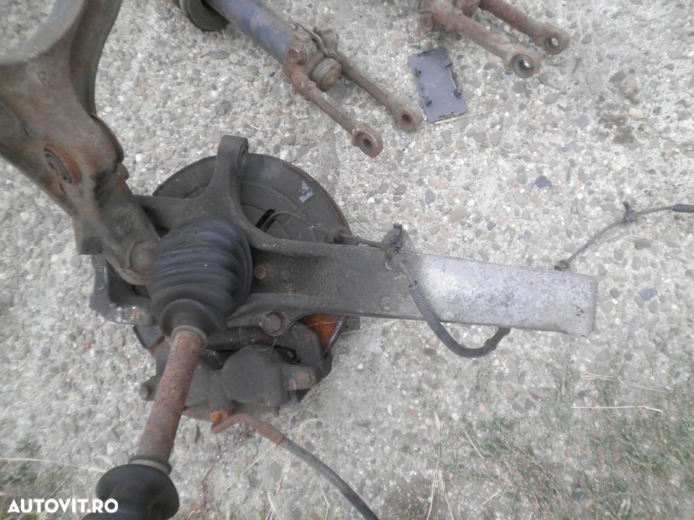 Fuzeta stanga / dreapta fata Jeep Grand Cherokee 3.0 CRD 2008