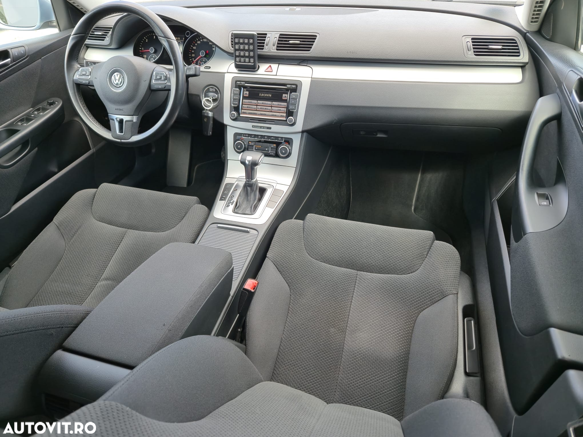 Volkswagen Passat Variant 2.0 TDI Blue TDI DSG Comfortline - 6