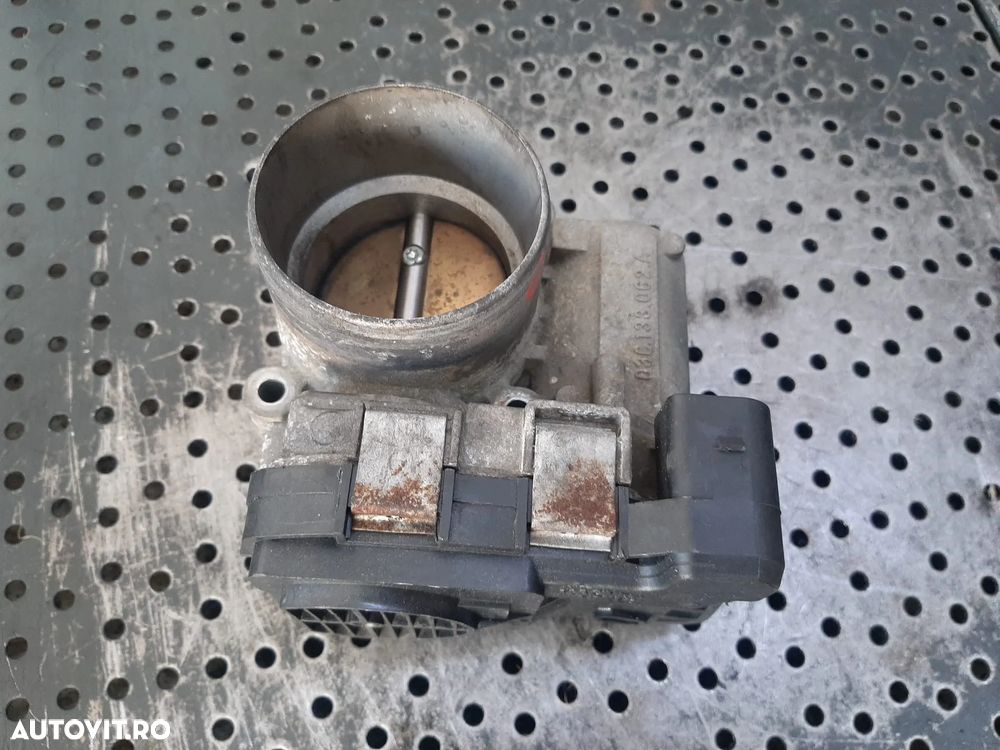 clapeta acceleratie 1.6 fsi bag  vw golf 5 skoda octavia 2 audi a3 8p seat leon 03c133062a - 1