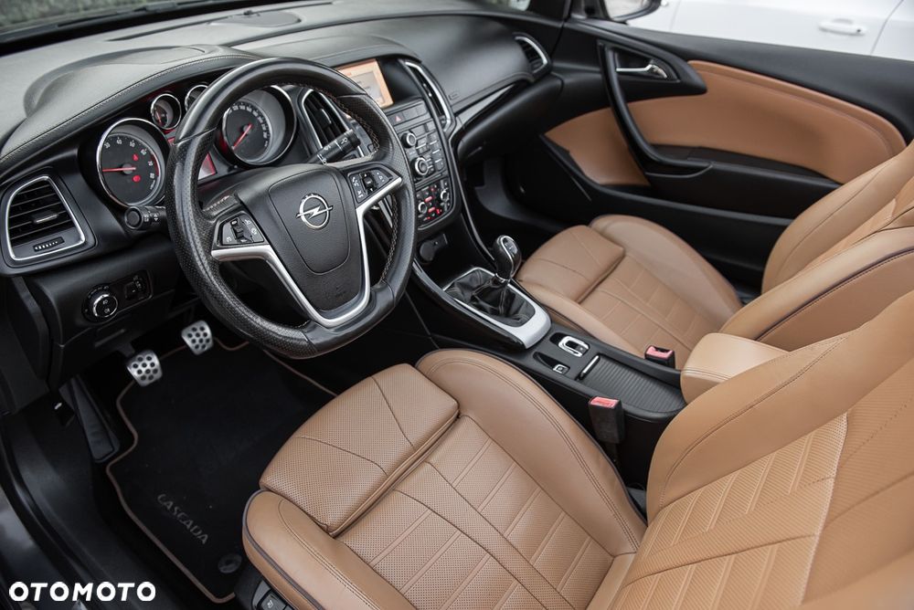 Opel Cascada 1.4 T Cosmo S&S - 13