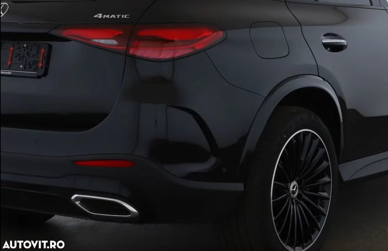 Mercedes-Benz GLC 300 e 4Matic 9G-TRONIC AMG Line Advanced - 10