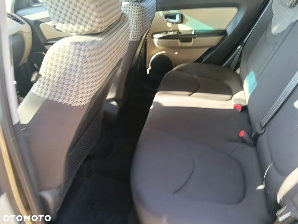 Kia Soul 1.6 GDI L - 18