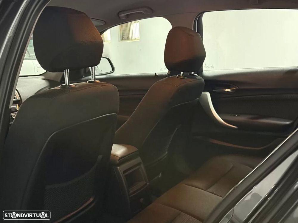 BMW 116 d EfficientDynamics Edition - 24