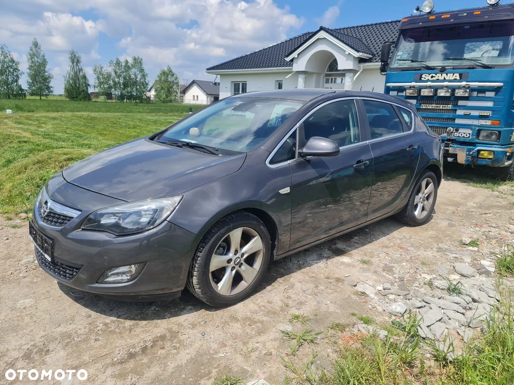 Opel Astra 1.6 T Sport - 1