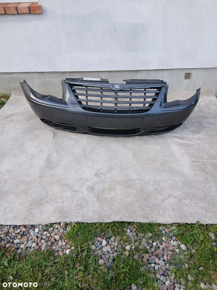 ZDERZAK PRZEDNI CHRYSLER GRAND VOJAGER IV LIFT ROK 05/07 - 1