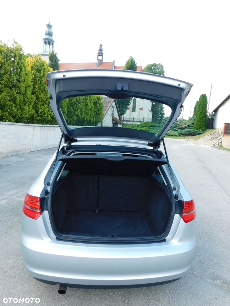 Audi A3 Sportback 1.6 Limited Edition - 11