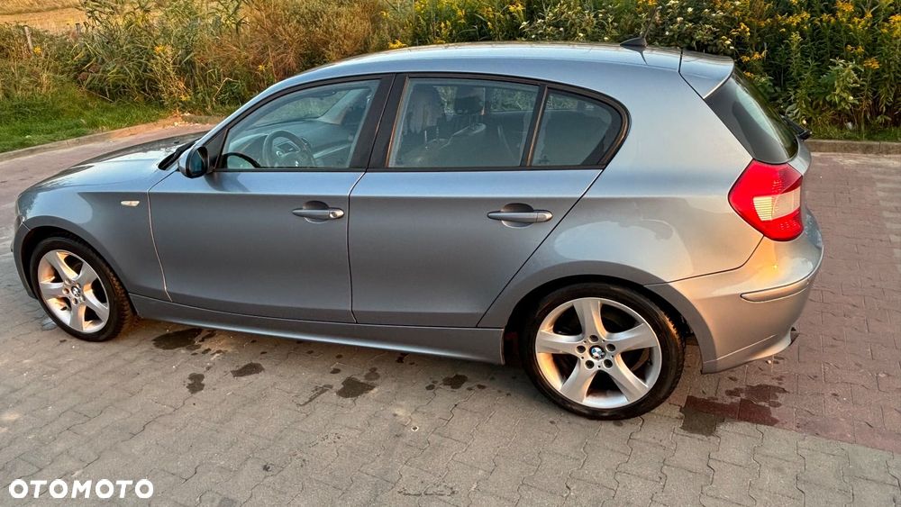 BMW Seria 1 120i - 6