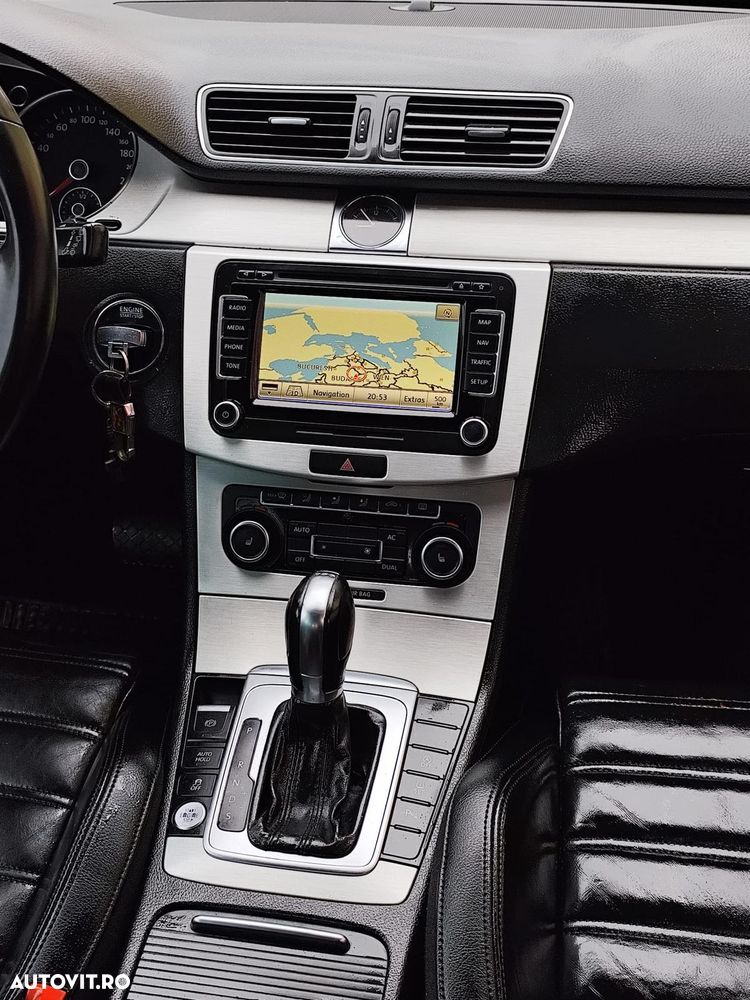 Volkswagen Passat - 14