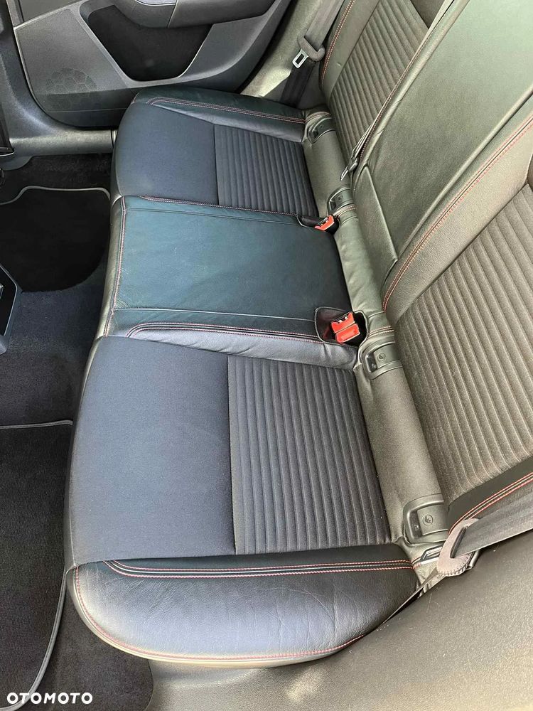 Skoda Octavia 2.0 TDI RS - 11