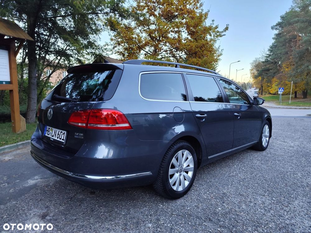 Volkswagen Passat 2.0 TDI Comfortline - 13
