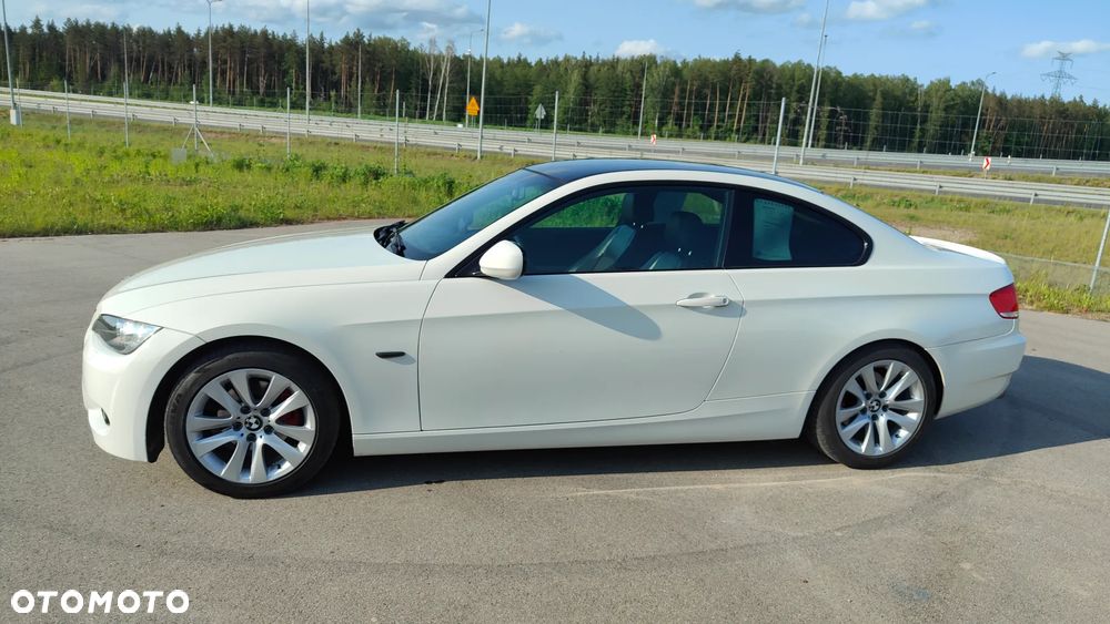 BMW Seria 3 320i Edition Exclusive - 4