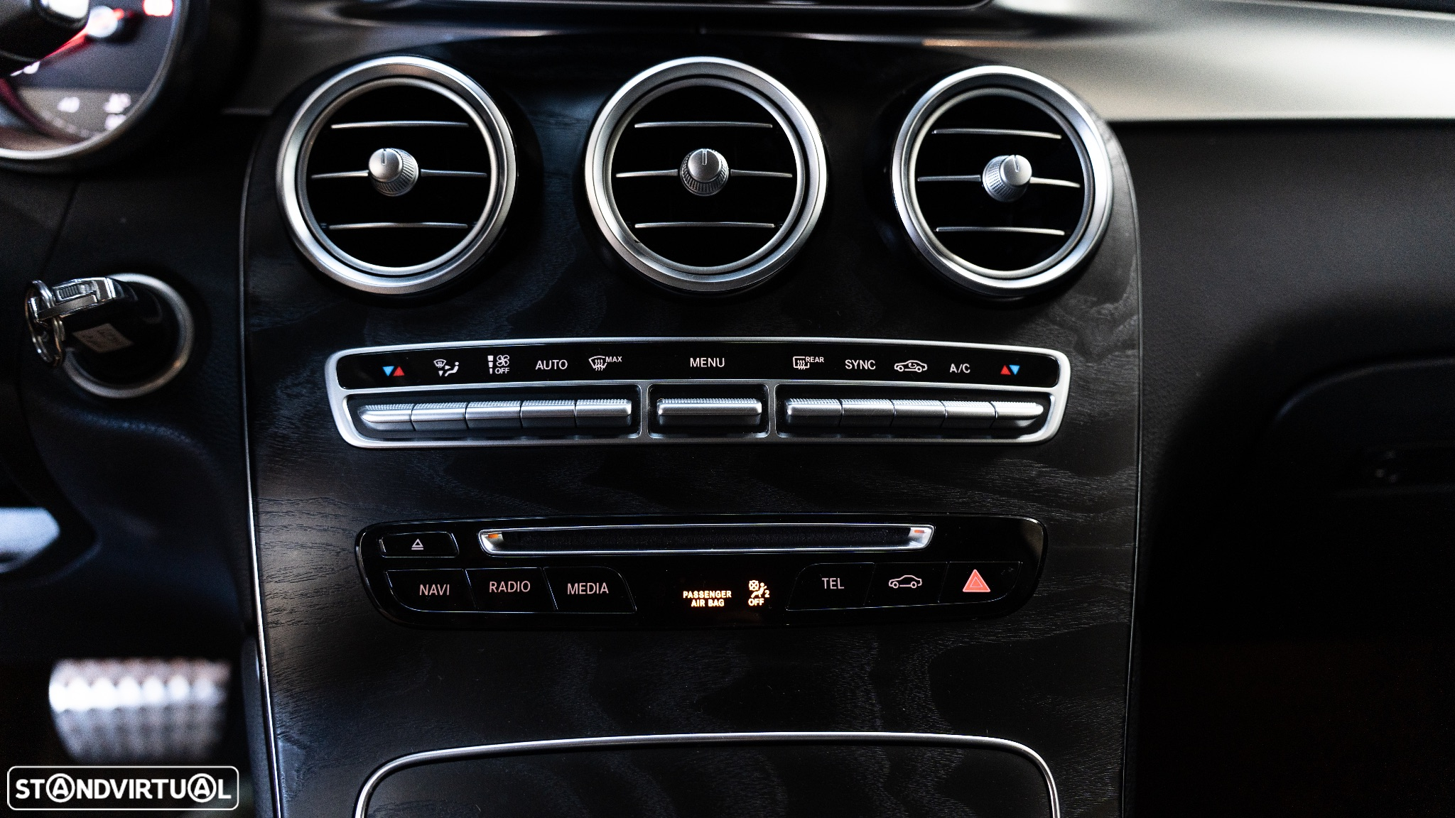 Mercedes-Benz GLC 350 d 4Matic 9G-TRONIC AMG Line - 42