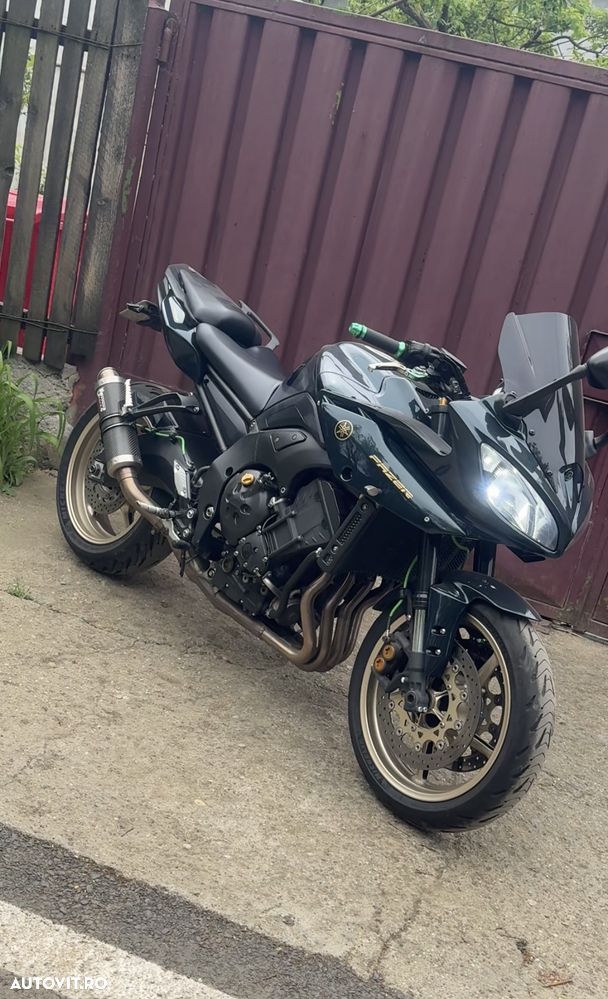 Yamaha FZ-8 Fazer - 1