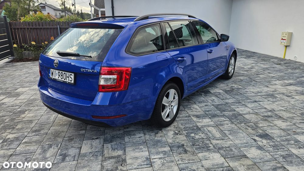 Skoda Octavia 1.6 TDI Ambition DSG - 8