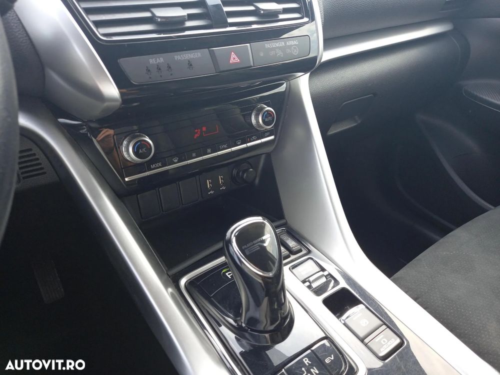 Mitsubishi Eclipse-Cross PHEV Intense+ - 17