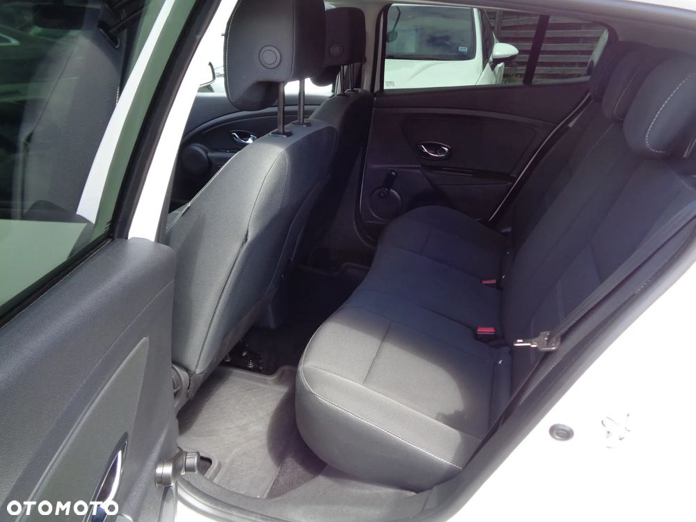 Renault Megane 1.6 16V 110 LIMITED - 13